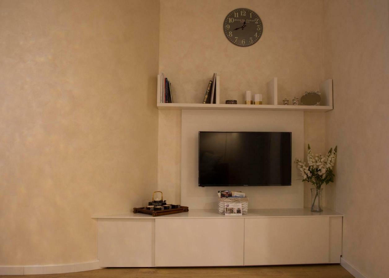 Lella'S Home Como Exteriér fotografie